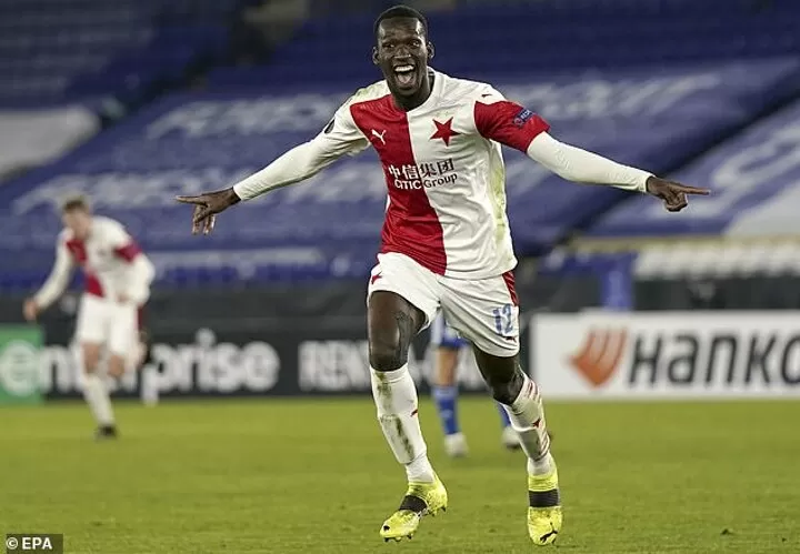 West Ham open discussions over signing Slavia Prague's teenage