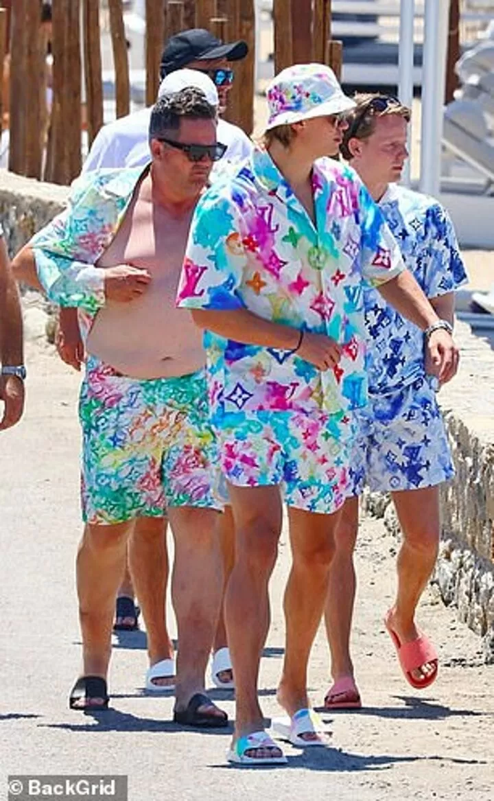 Haaland Parties With Man City Midfielder Mahrez On Greek Island Of Mykonos All Football