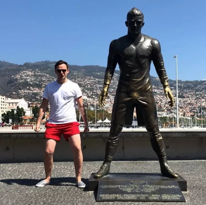 Ronaldo Statue Has Buffed Crotch After Being Rubbed By Keen Female Fans All Football