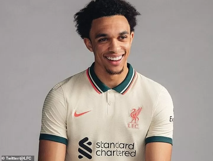 Liverpool jersey 2024 with collar