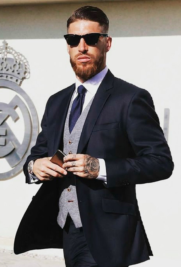See the most dressed footballers in the world – Comsmedia