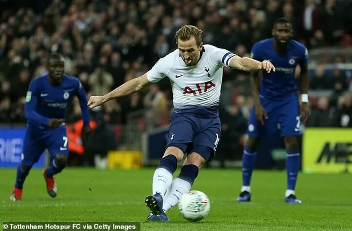 Best No 9 In The World Robbie Keane Hails Tottenham Star Harry Kane All Football