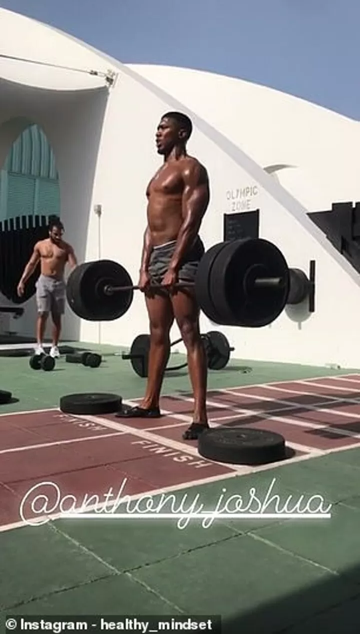 anthony joshua hugo boss tracksuit