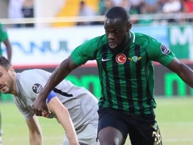 Ghanaian striker Elvis Manu fined by Akhisarspor for turning up late at training camp