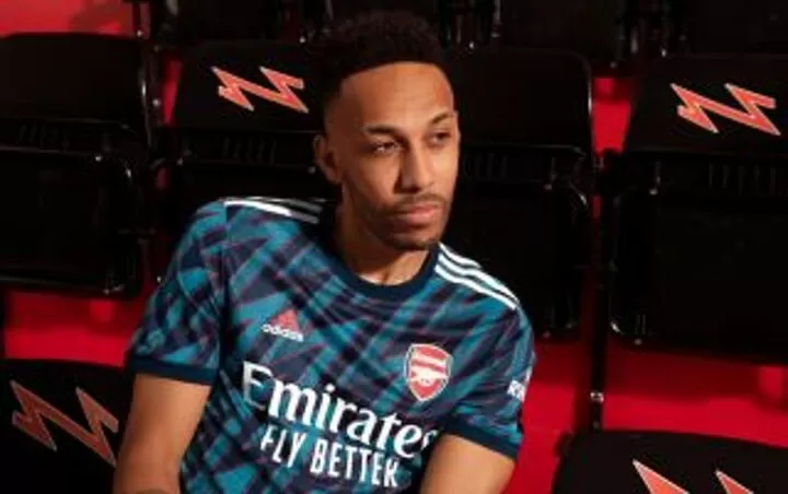 Arsenal adidas cheap kits 90s
