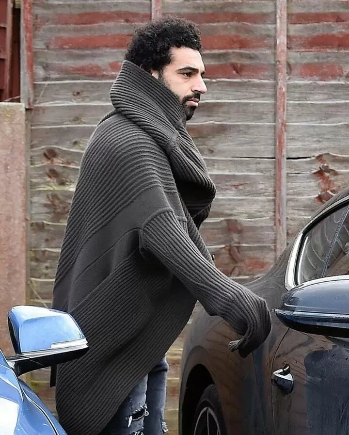 Salah channels his inner Star Wars as he takes new Bentley for a spin| All  Football