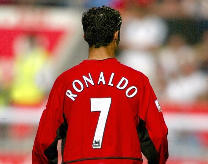 I Was Petrified”- Cristiano Ronaldo Once Hesitated in Donning Iconic Number  7 Jersey at Manchester United - EssentiallySports