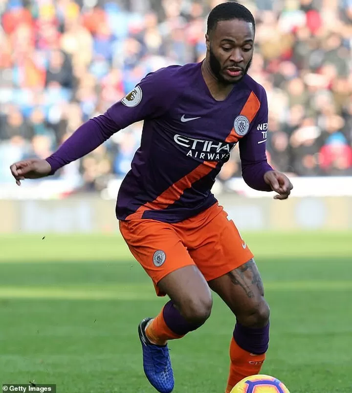 Raheem sterling running sale