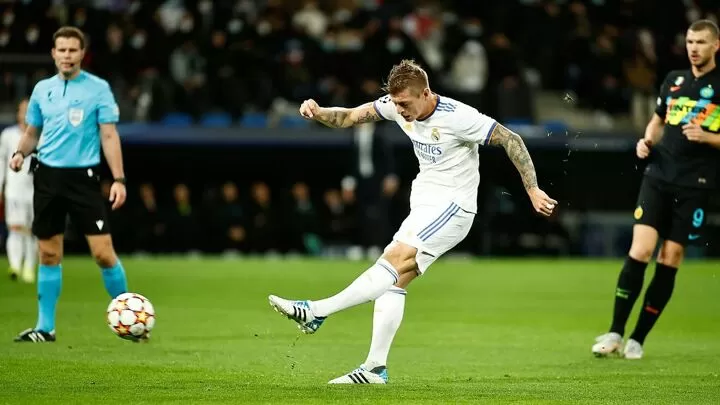 Real Madrid 2 0 Inter Asensio Kroos strike as Los Blancos win