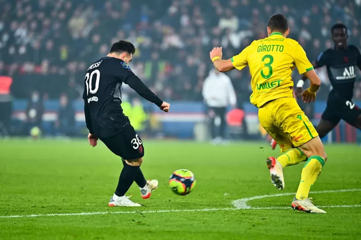 Messi scores 1st goal in Ligue 1 as 10-man PSG defeats Nantes