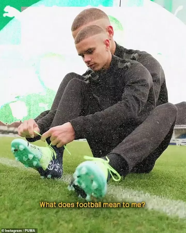 Love hot sale football puma