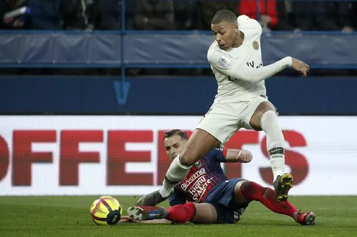 A Legend At 20 Years Old Mbappe Better Than Messi Or Ronaldo At
