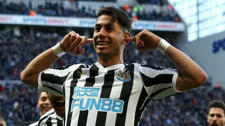 Newcastle Striker Ayoze Perez Messi Head And Shoulders Above