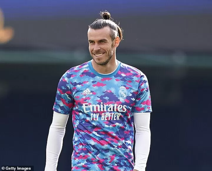 Real Madrid transfers: Gareth Bale mocked up shirt as Spanish