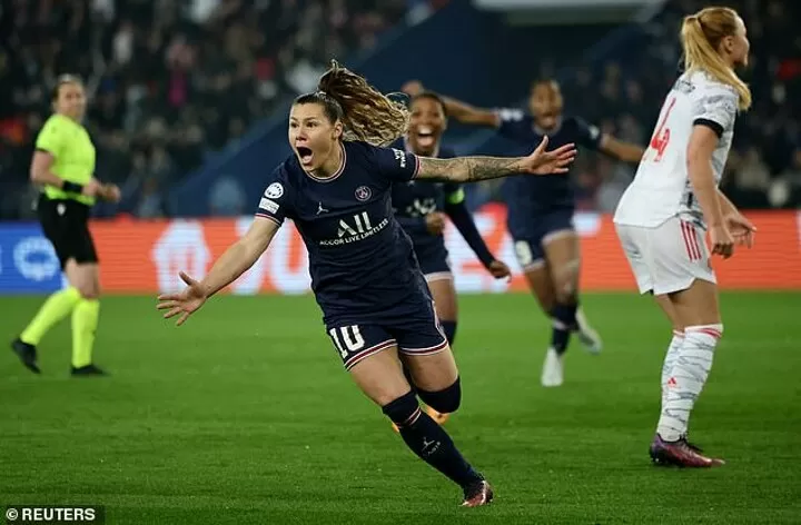 PSG and Bayern to the Final, Women's Champions League Is Back, and