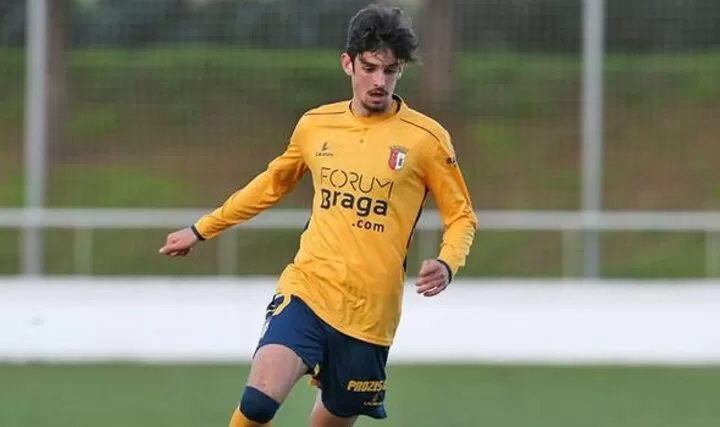 Who Is This Outstanding 19 Year Old Portuguese Prodigy On Man United S Radar All Football