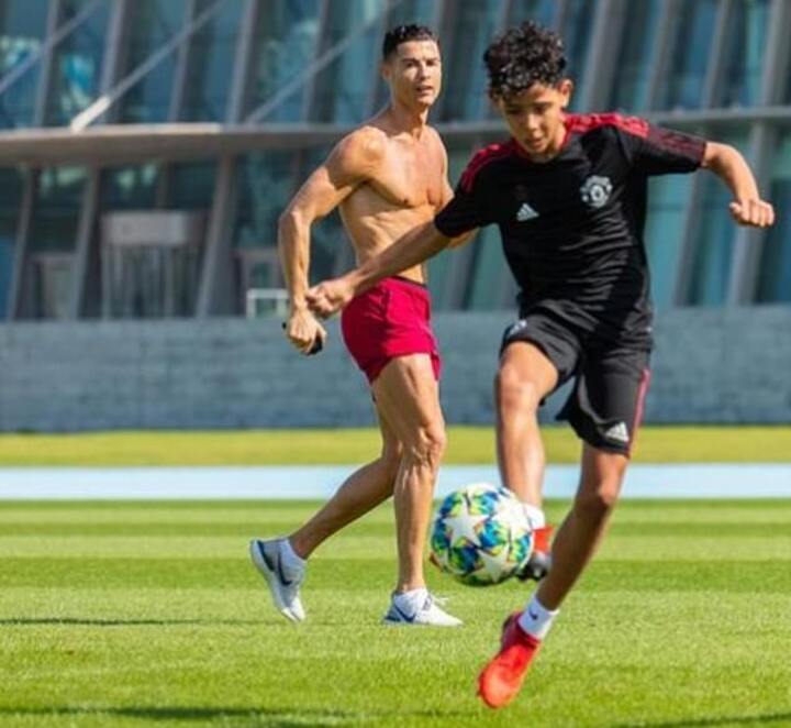 is ronaldo nike or adidas