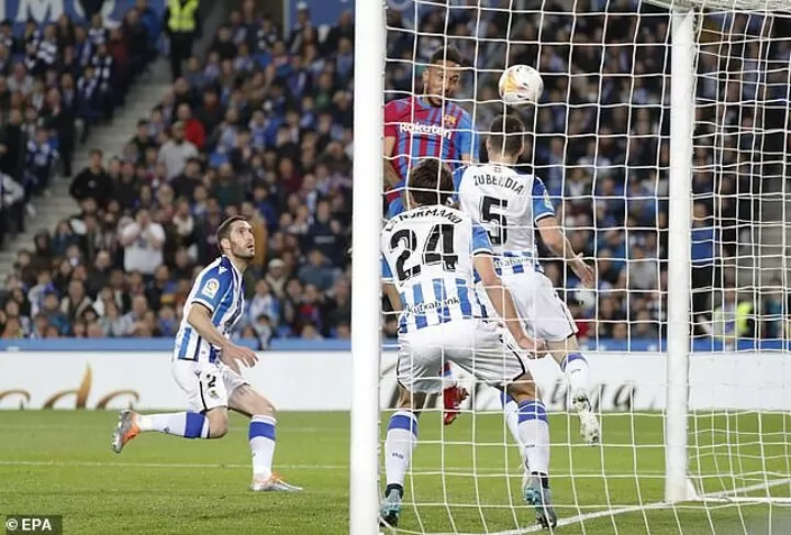 Araujo's late goal gives Barcelona 1-0 win at Real Sociedad