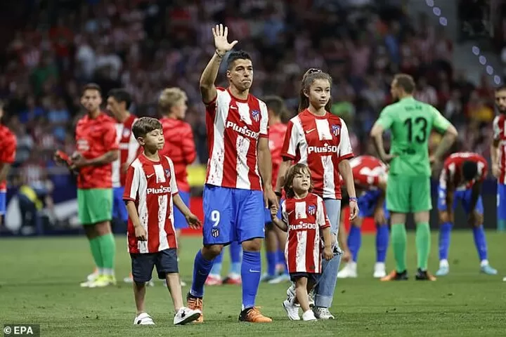 Luis Suarez - Another emotional farewell for Luis Suarez