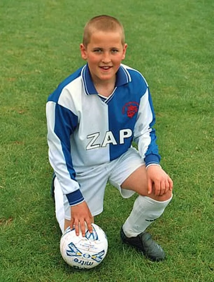 Never-seen-before pictures: Harry Kane wearing kit with armband aged 14|  All Football