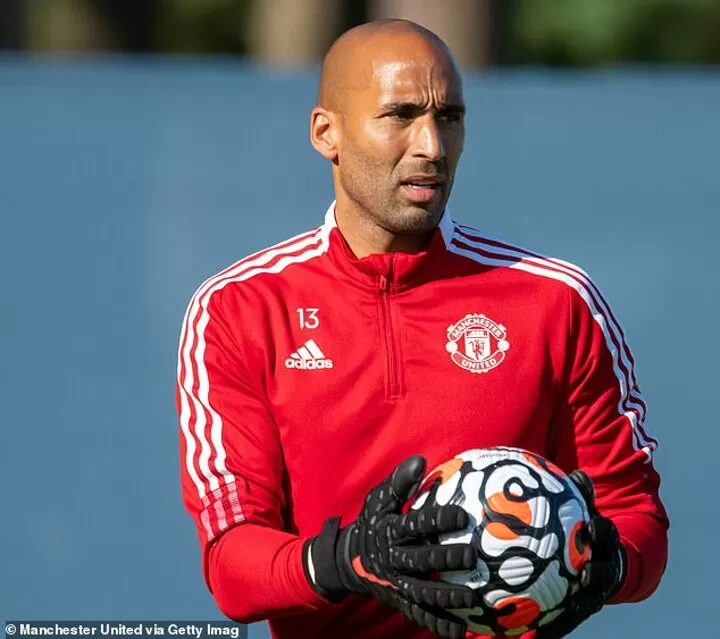 Man United keeper Lee Grant announces his retirement at the age of 39| All  Football