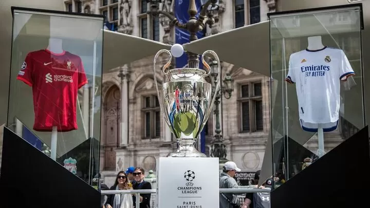 Liverpool store european cups