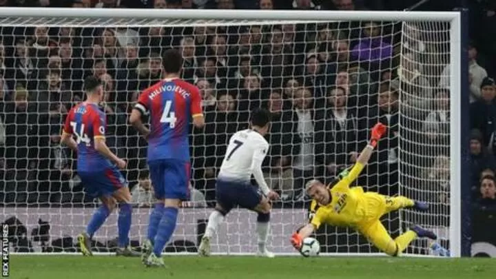 Tottenham Hotspur 2 0 Crystal Palace Spurs Win First Game In New Stadium All Football