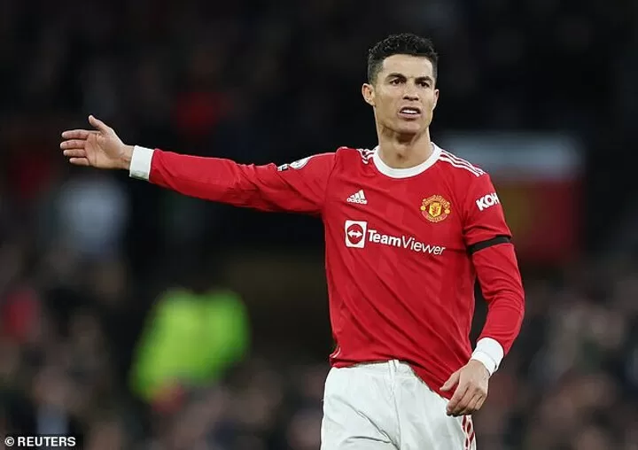 Cristiano Ronaldo was 'offered to Man Utd last summer by agent