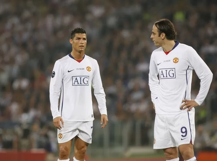 Man utd 2025 aig kit