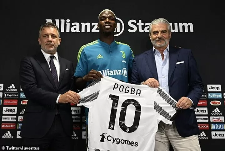 Paul on sale pogba store