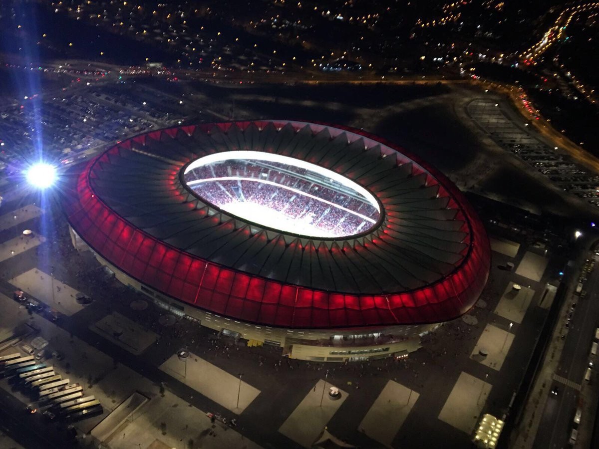 「Estadio Olímpico de Madrid night time」的圖片搜尋結果