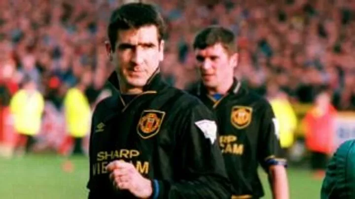 Man utd sales black kit 90s