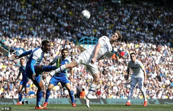 Leeds 1 2 Wigan Bielsa S Men S Promotion Bid Suffers Huge Blow Vs 10 Men Latics All Football