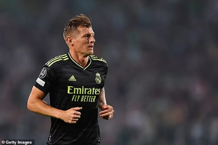 未使用タグ付14-15 RealMadrid KROOS 8番　adidas Toni Kroos 未使用タグ付14-15 RealMadrid KROOS 8番 adidas