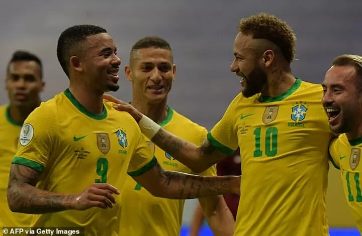 Brazil's Junior plays down favourites tag in World Cup clash with Croatia