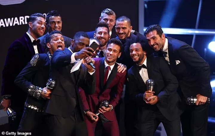 Dani Alves mocks Cristiano Ronaldo Calma Celebration at the press  conference on Make a GIF