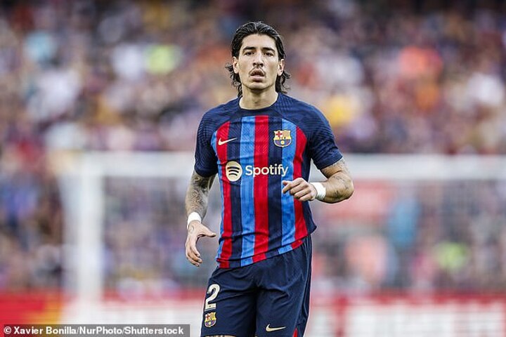 Hector Bellerin returned to Barcelona training with an interesting new  look - Barca Blaugranes