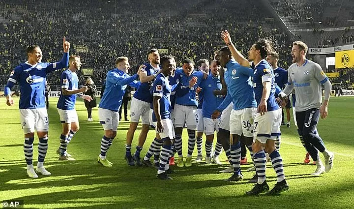 Dortmund 2 4 Schalke Loss Dents Nine Man Bvb S Bundesliga Title Bid All Football