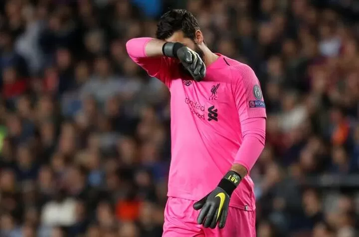 Alisson defied Jurgen Klopp s orders during Liverpool defeat to Barcelona All Football