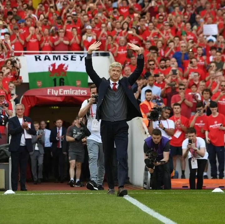 Wenger sat new arrivals