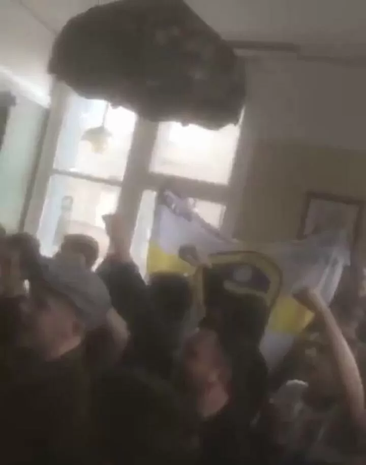 Leeds Fans Sing Incredible Spygate Chant To Tune Of Oasis All Football
