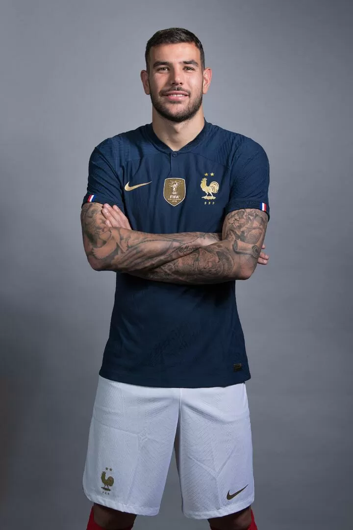 Nike France Theo Hernandez Away Jersey w/ World Cup Champion Patch 22/23 (White) Size M