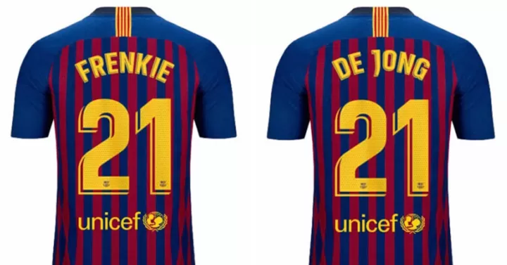 de jong barcelona jersey number