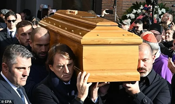 CgAGVmOgmJaAZCnBAAEa20_Kx3E927.jpg.webp