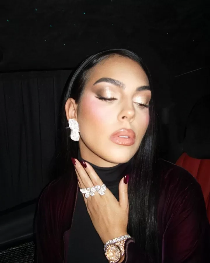 Ronaldo diamond earrings top
