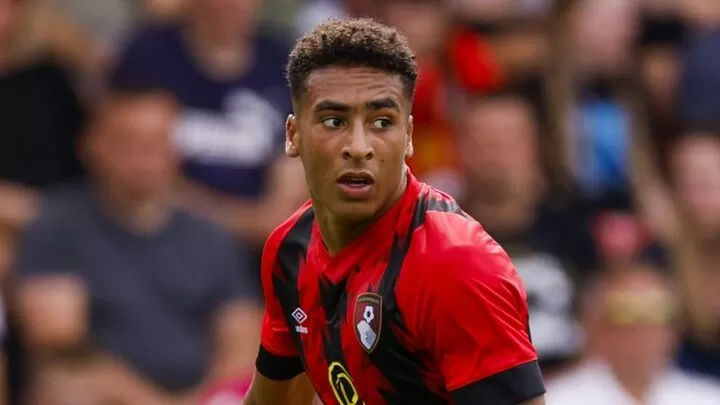 Hearts on sale transfer news