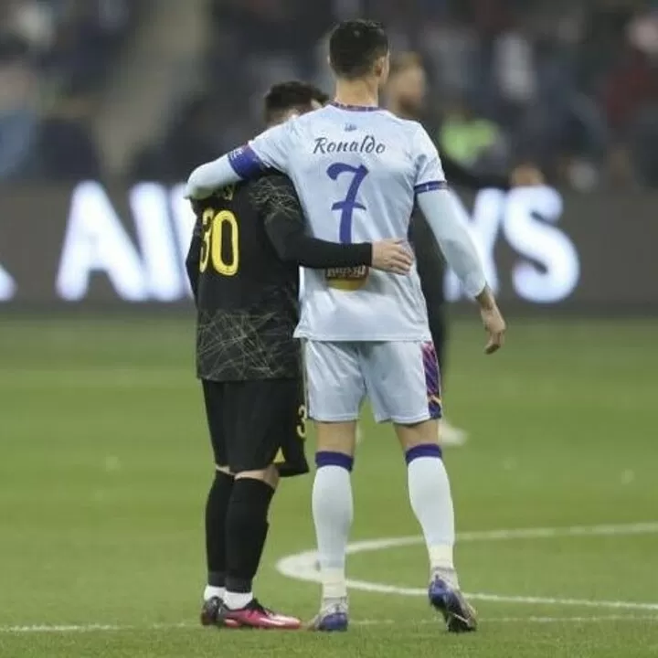 Kick Off: Messi & Ronaldo embrace after nine-goal friendly thriller| All  Football