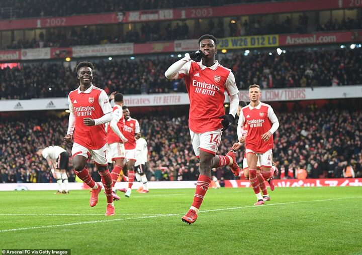 Arsenal 3-2 Manchester United: Eddie Nketiah nets late winner as Gunners  restore five-point Premier League lead, Football News