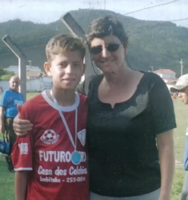 Jorginho's mum taught him to play on Brazil beach before life with monks|  All Football