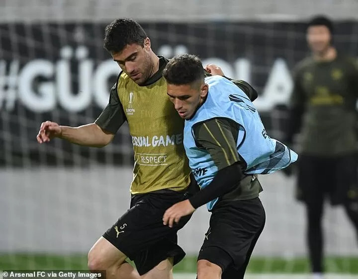In Pics Arsenal Train In Baku As Countdown To Uel Final Vs Chelsea Continues All Football